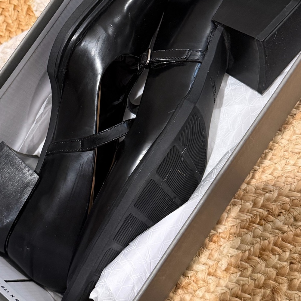 Vagabond Black Pointed Mary Jane Pumps with Silver Buckle - Picture 6 of 9